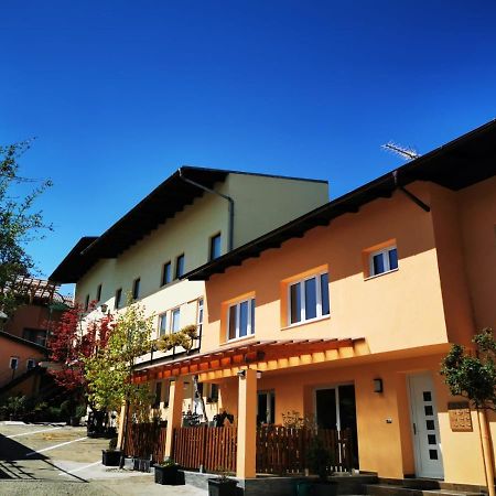Hotel Goldene Krone Mistelbach Exterior foto